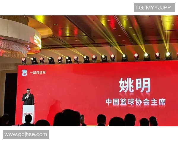 孙红雷与姚明的奇妙相遇：篮球与演艺圈的跨界对话与友谊探讨