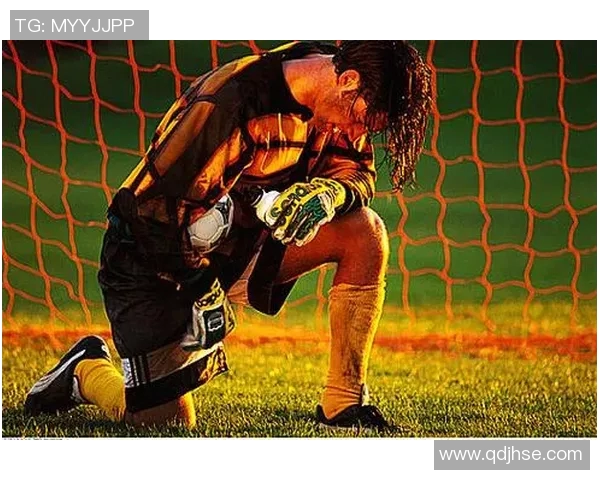 中国足球运动员露鸟事件引发热议网友热议其职业道德与公众形象